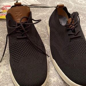 I ok mens casual shoe size 11 mesh top for comfort ,Blk with brn trim new
